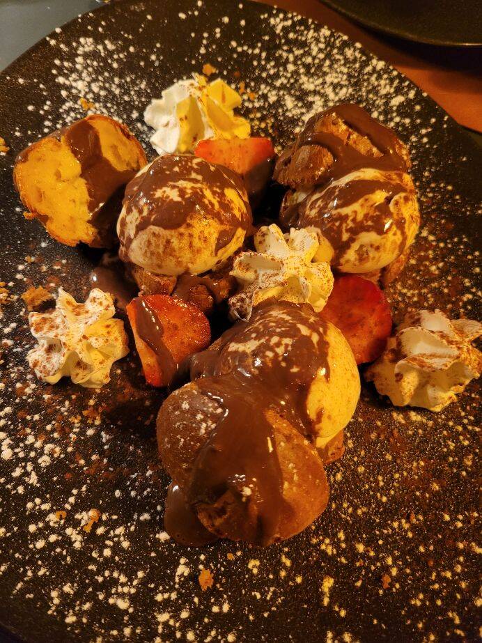 Attached picture LPB Profiteroles.jpg